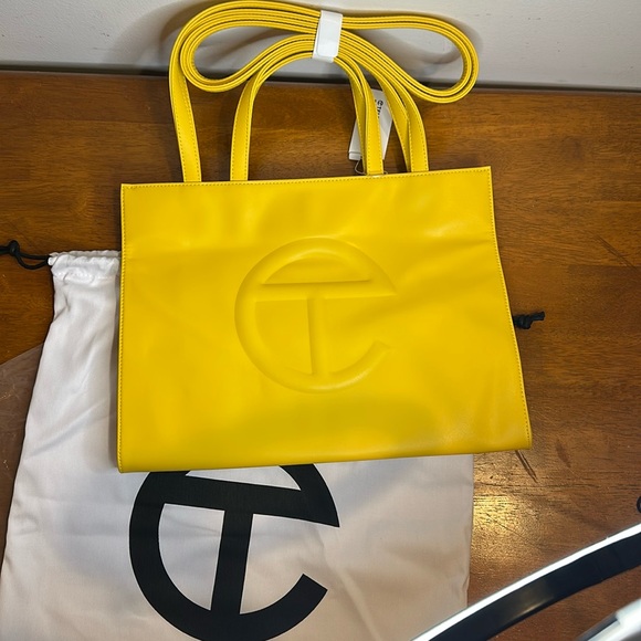Medium yellow Telfar bag - Picture 1 of 2